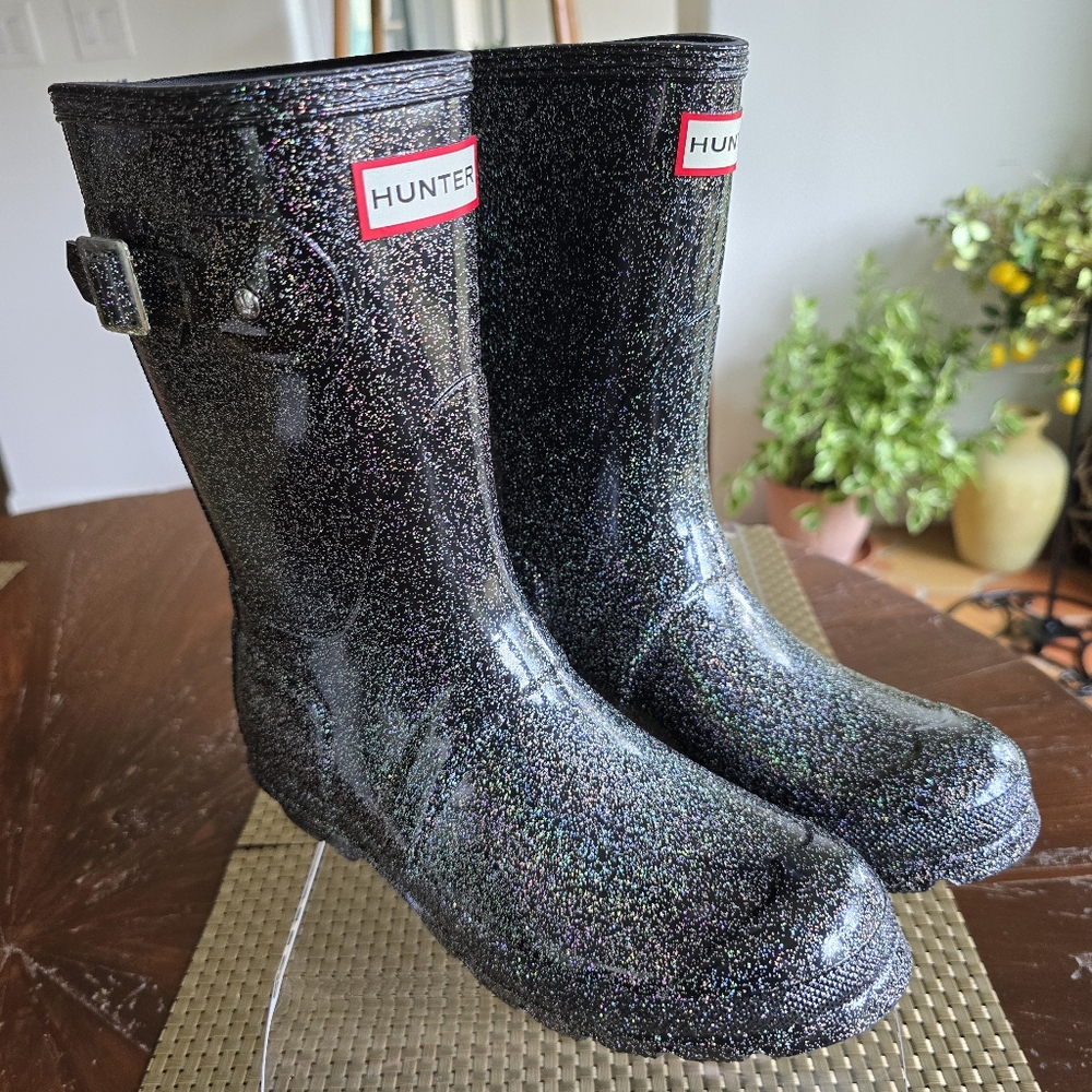 EUC Hunter Black Glitter Rain Boots 7 - Picture 6 of 14
